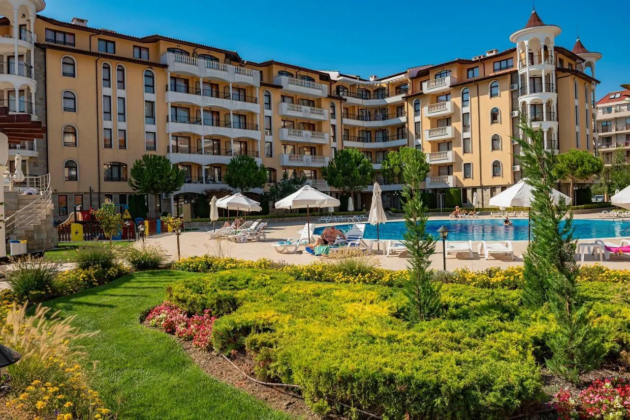 Menada Royal Sun Apartments ساني بيتش