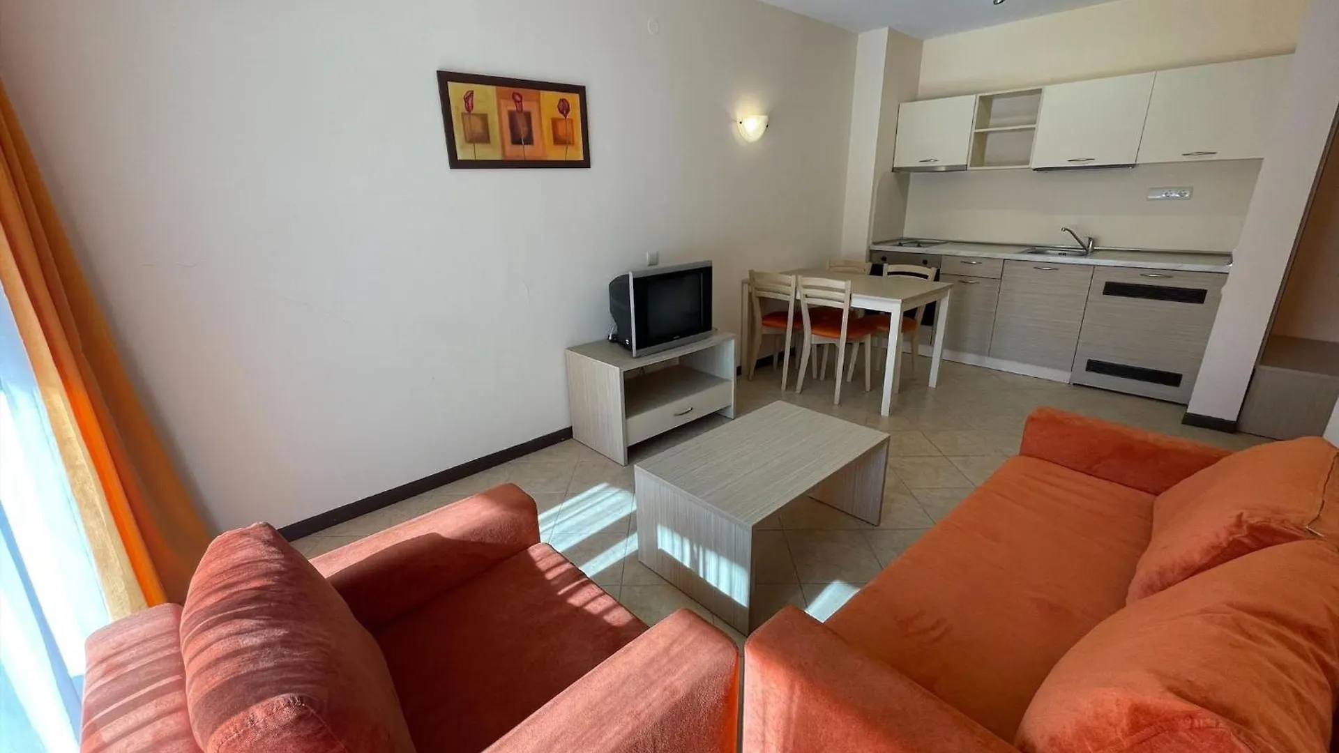 Menada Royal Sun Apartments Солнечный берег